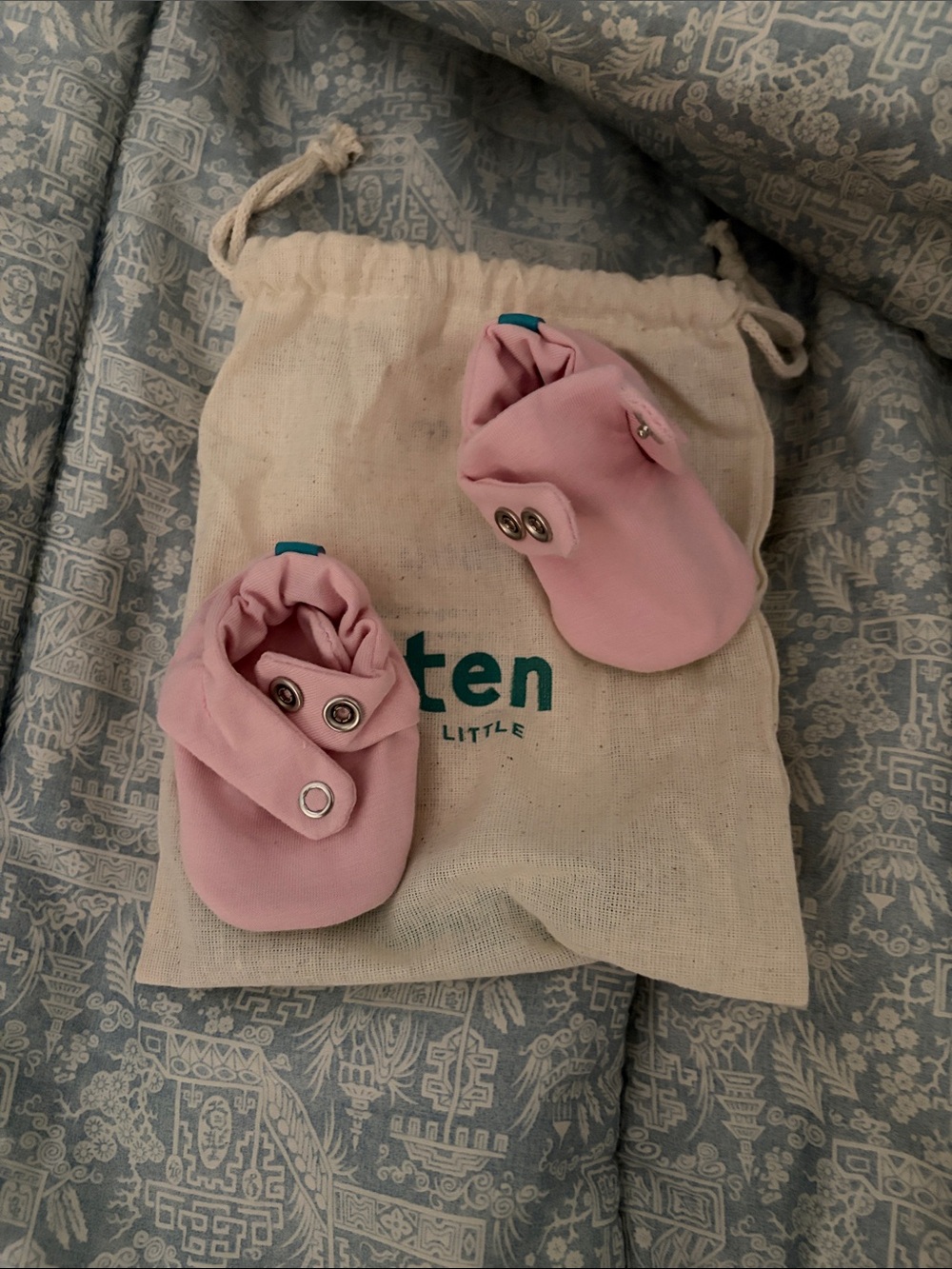 0-3 months Pink Baby Moccasins - Soft Cotton Booties